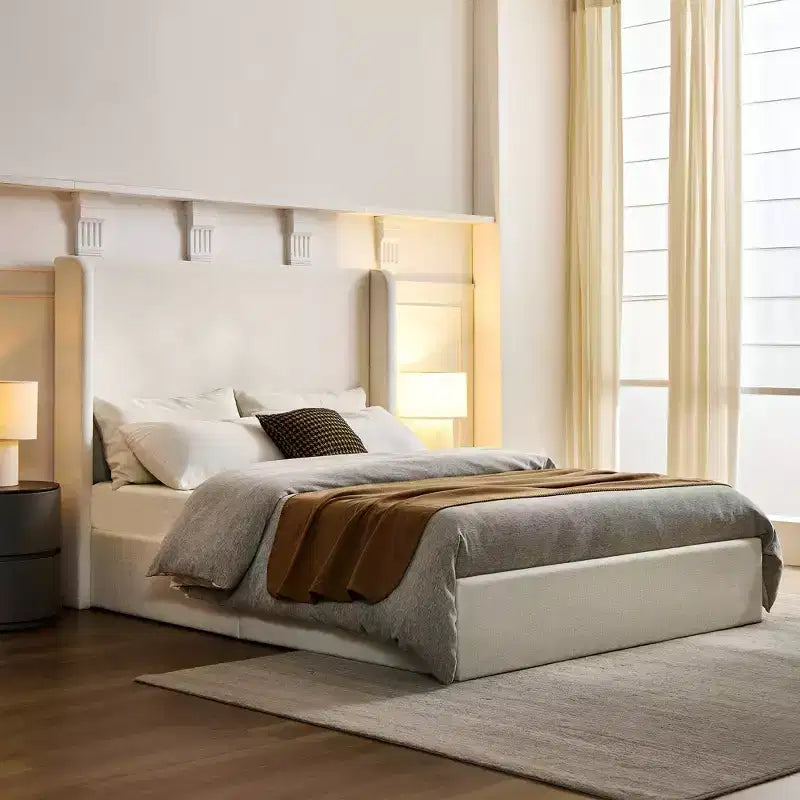 Letto moderno con testiera ad ala imbottito in ciniglia, necessita di rete a molle